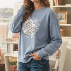 Rare Vans Blue Floral Heart Crewneck Sweatshirt